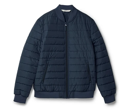 Marineblaue Steppjacke mit Reißverschluss und Taschen.