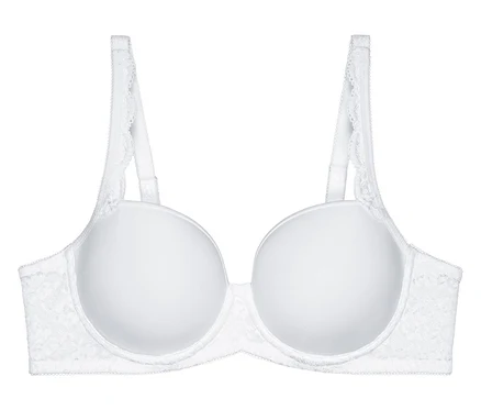 Weißer Triumph Amourette WP BH mit glatten, gepolsterten Cups und Spitzenbesatz an den Seiten und Trägern.