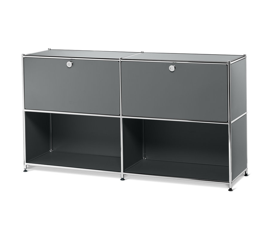 Detailaufnahme eines grauen Metall-Sideboards mit zwei versetzbaren Klappenfächern.