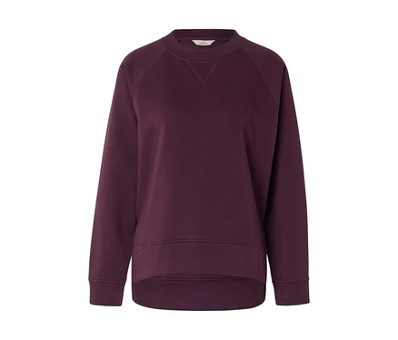 Dunkelrotes Langarmshirt mit Rundhalsausschnitt.
