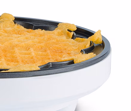 Offenes WILFA Waffeleisen »TRADITION DOUBLE WDWA-516W« mit Waffeln darin.