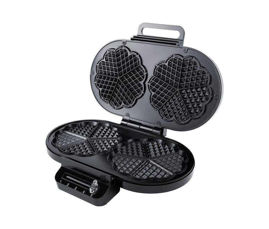 Offenes schwarzes Steba-Doppel-Waffeleisen »WE 2« mit Herzform-Antifhaftbeschichtung.