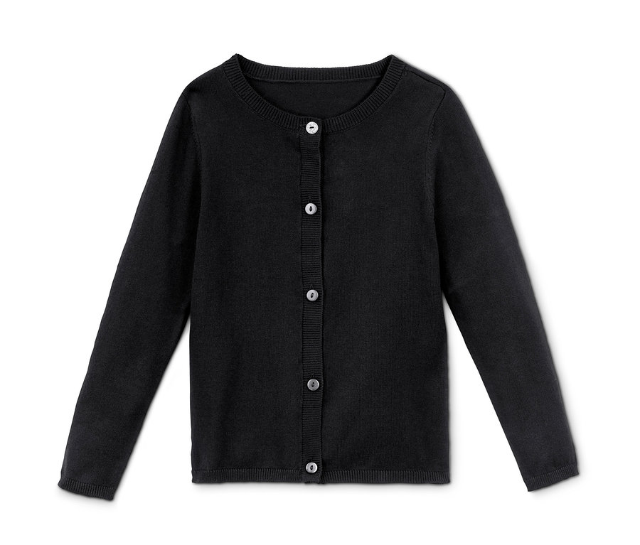 Eine schwarze Feinstrickjacke mit Knöpfen.