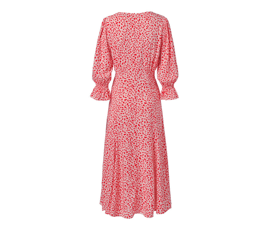 Rückansicht eines Maxikleides mit rotem Muster.