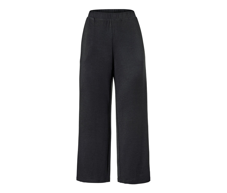 Eine schwarze 7/8-Hose für Zuhause.