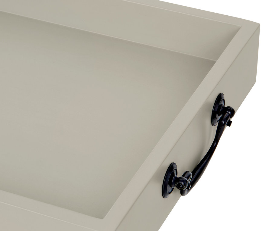 Nahaufnahme eines Tabletttisches.