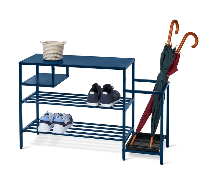 Blaues Aufbewahrungsregal mit zwei Schuhpaaren und zwei Regenschirmen.