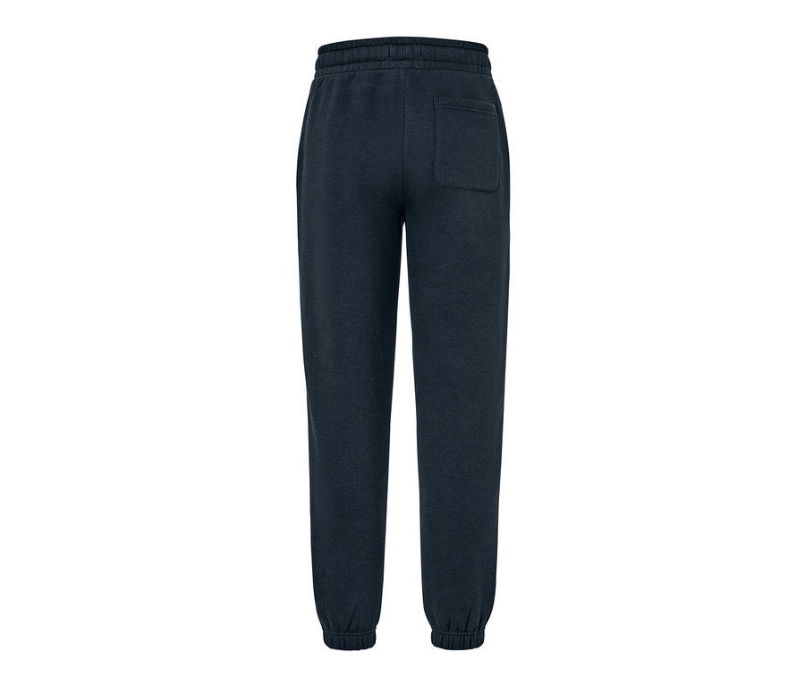 Eine marineblaue Sweathose mit Gesäßtasche.