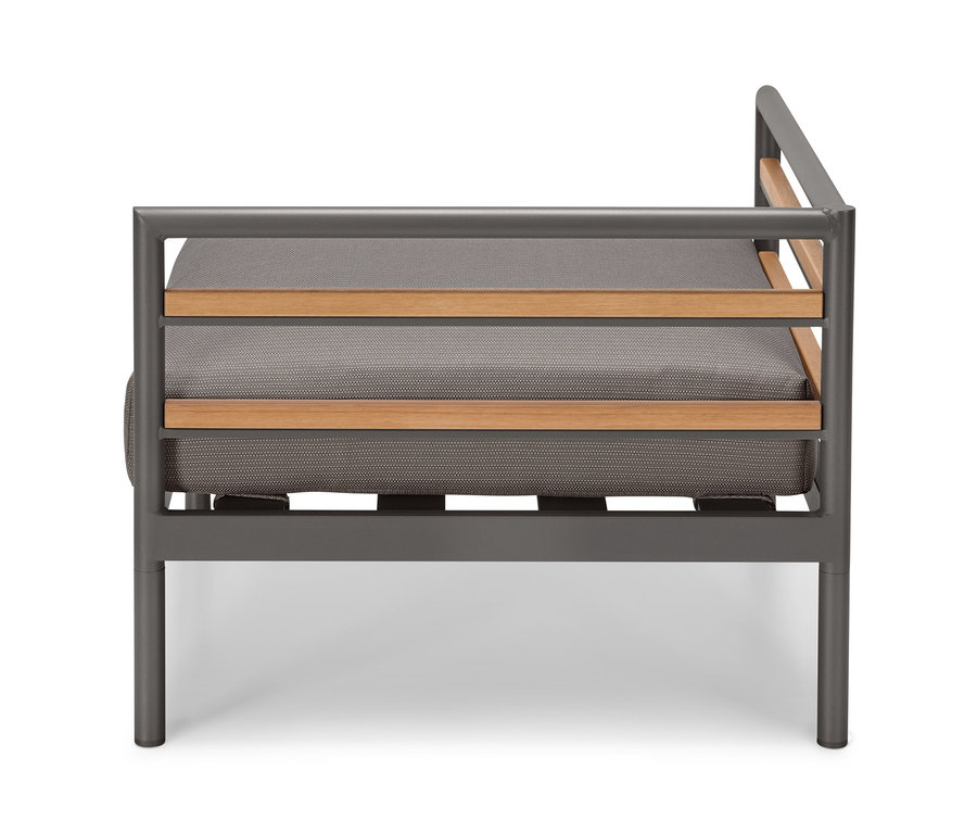 Seitenansicht eines 1-Sitzer Eck-Moduls mit Premium-Polsterbezügen.