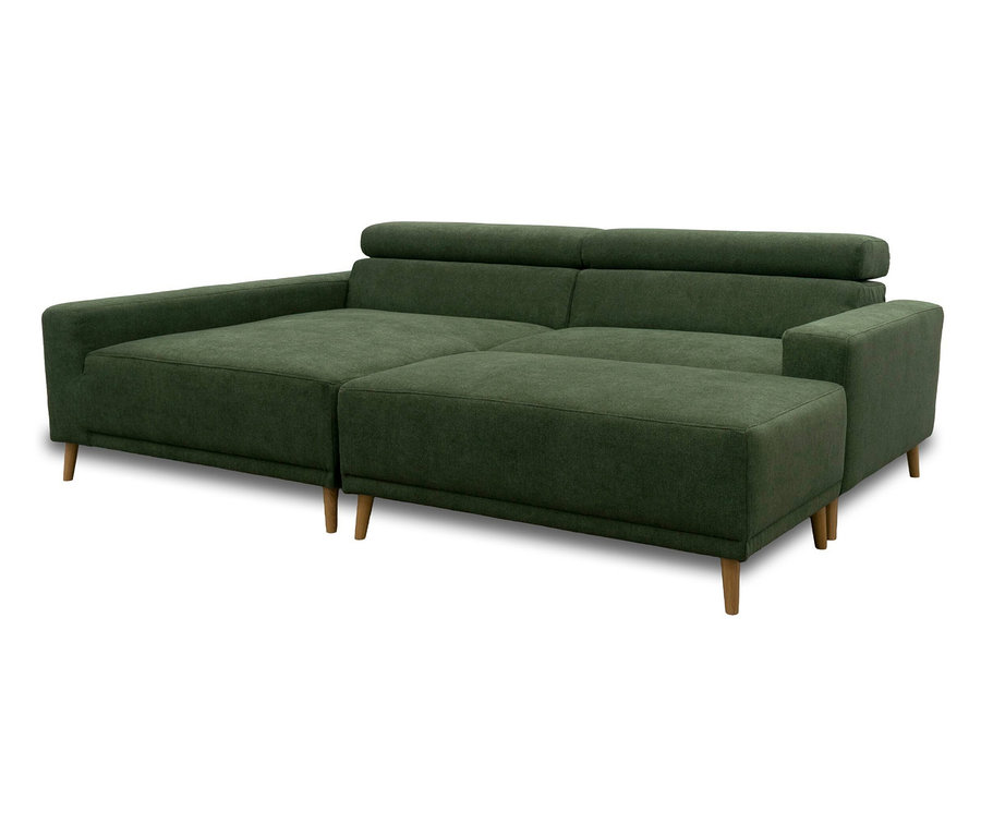Ein dunkelgrünes Modulsofa mit einer Chaiselongue auf der linken Seite, zwei Rückenkissen mit verstellbaren Kopfstützen und hellen Holzbeinen, isoliert auf weißem Hintergrund.