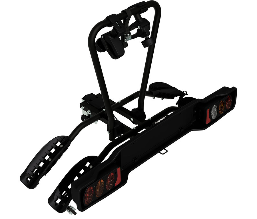 Schwarzer Fahrradträger mit stabilem Rahmen, zwei Radschalen und einer integrierten Rückleuchtenleiste mit roten, orangefarbenen und klaren Lichtern. Die Marke „FISCHER“ ist auf der Leiste sichtbar.