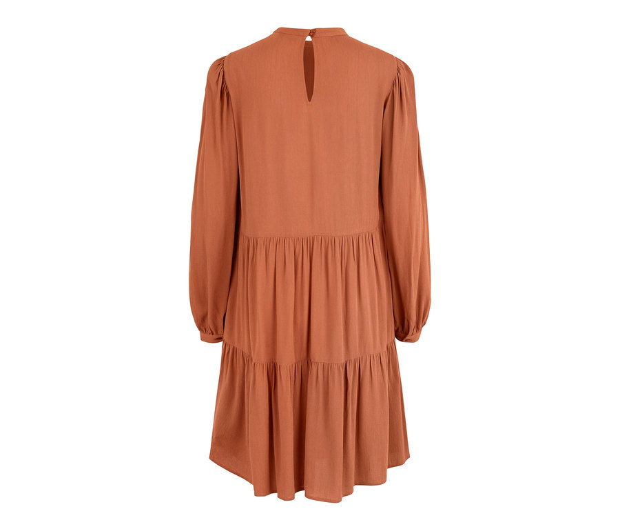 Braunes Webkleid von hinten.