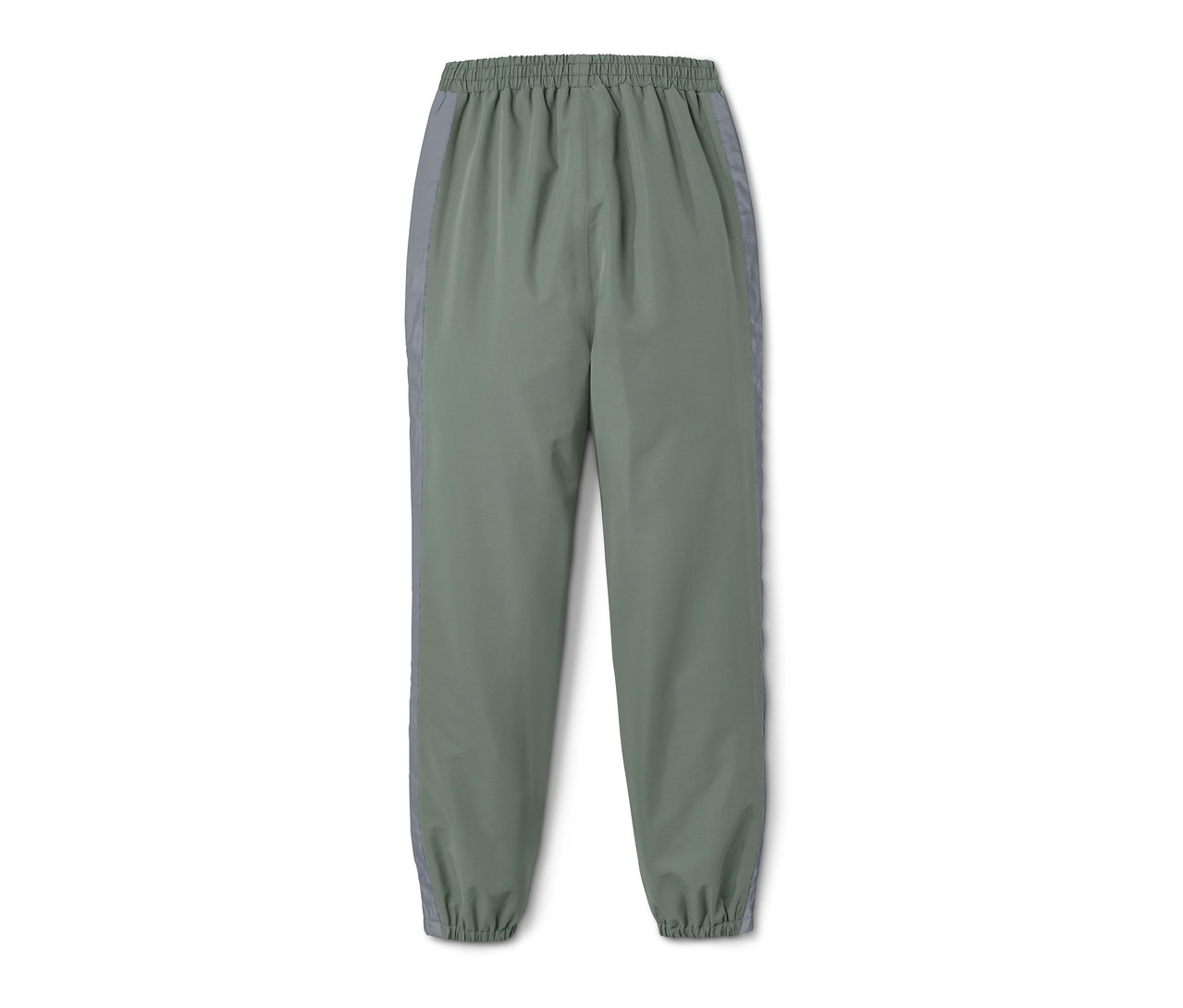 Grüne Regenhose mit reflektierendem Streifen.