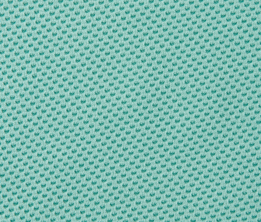Detailaufnahme eines kühlenden Sporthandtuchs.