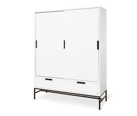 Weißes Pinolino Kinderzimmer »Steel« mit großem Kleiderschrank.