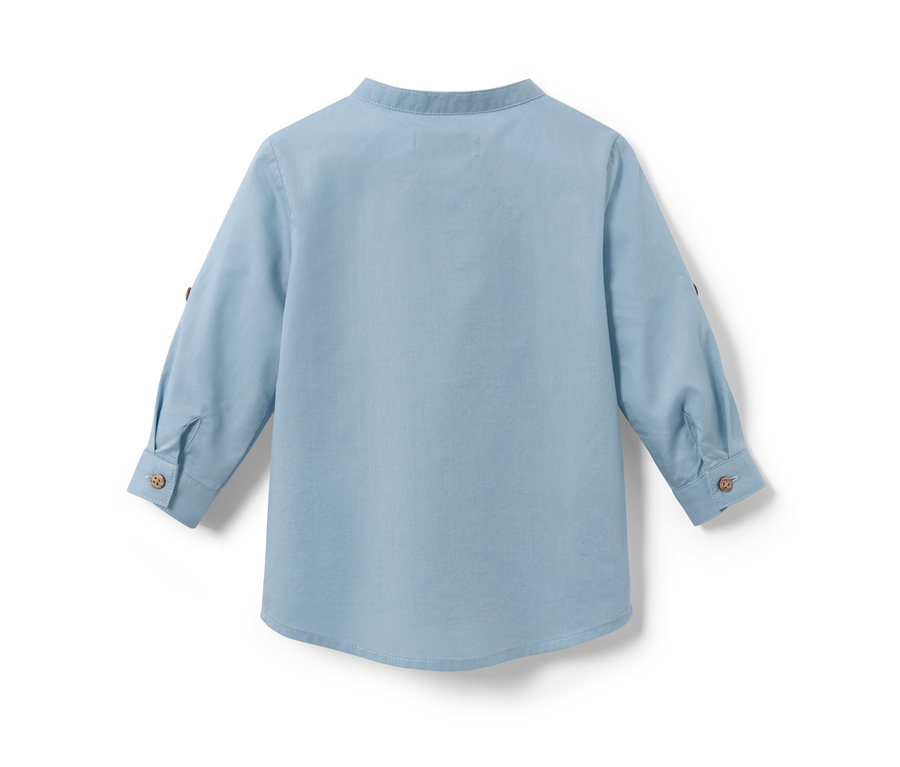 Blaues Kinder-Hemd von hinten.