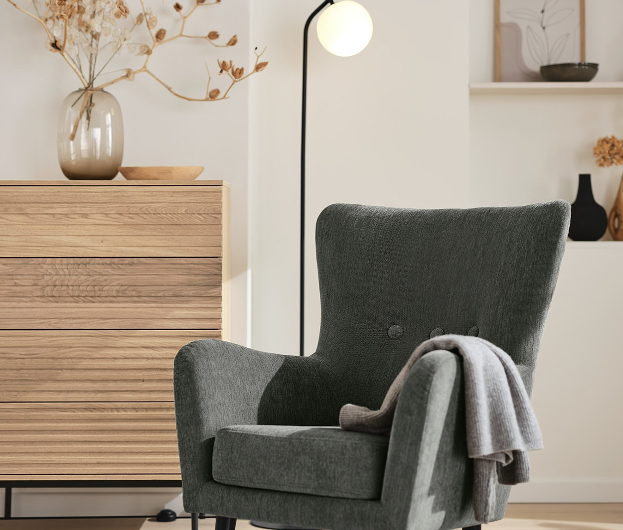 Thumbnail - Tchibo - Kommode »Finnsbo« mit Lamellenoptik - 80x40x108,3cm - schwarz - Holz / Echtholzfurnier / Stahl