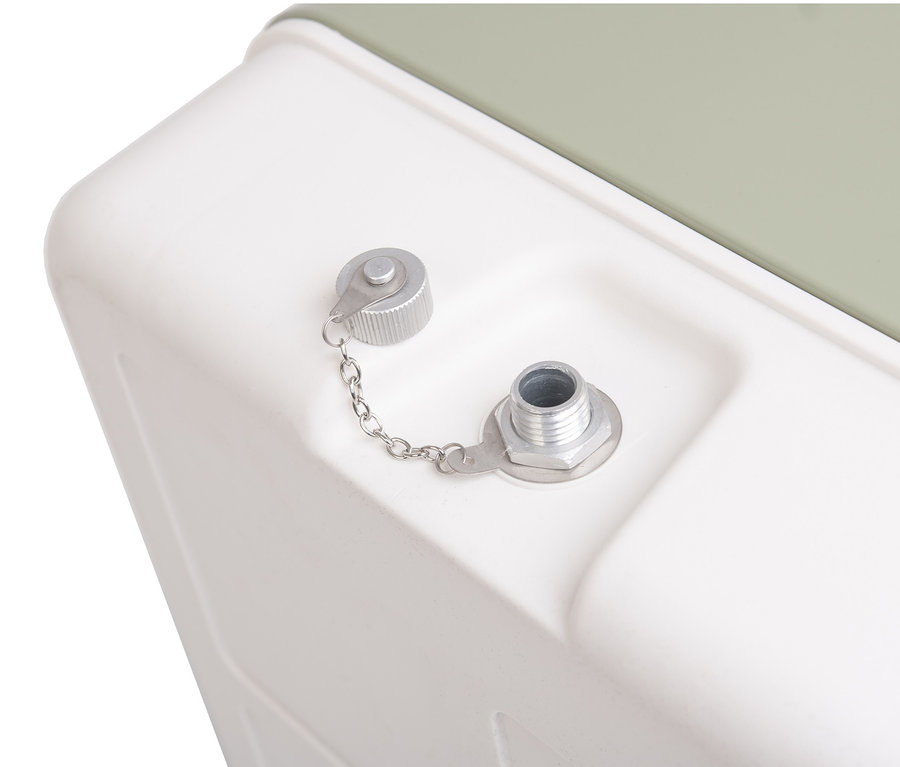 Detailansicht einer weißen Kühlbox (ca. 56 l) mit Ablassventil.