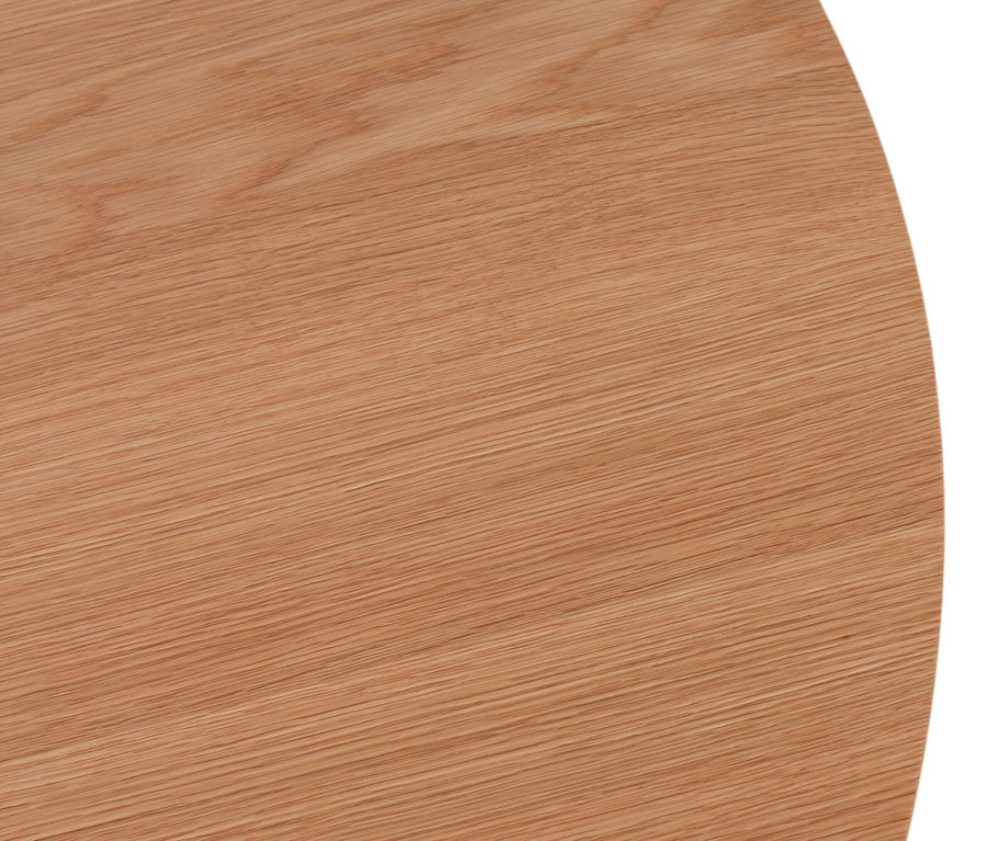 Detailansicht der ovalen deVries Diningtisch »Oria« Esstischplatte aus Natur Oak.