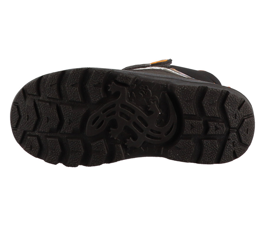 Sohle des LURCHI »Kojo-SYMPATEX« Schuhs mit markantem Profil.