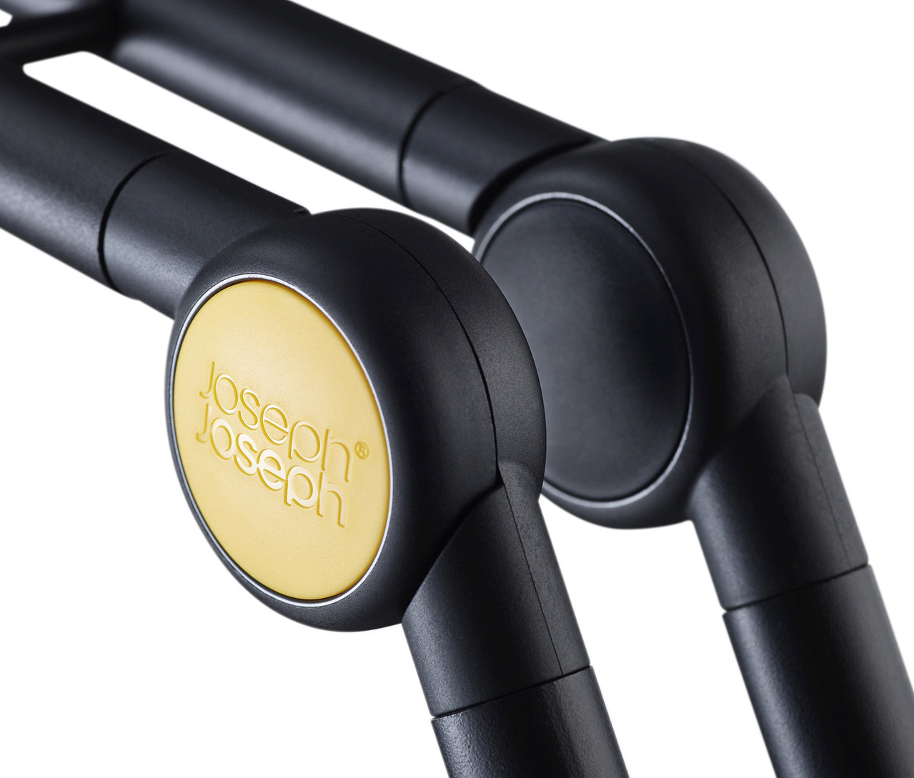 Detailansicht eines schwarzen Joseph Joseph Bügelbretts "Compact Plus".