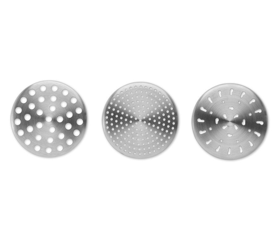 Drei silberne Kartoffel- und Spätzlepressen mit unterschiedlichen Lochmustern.