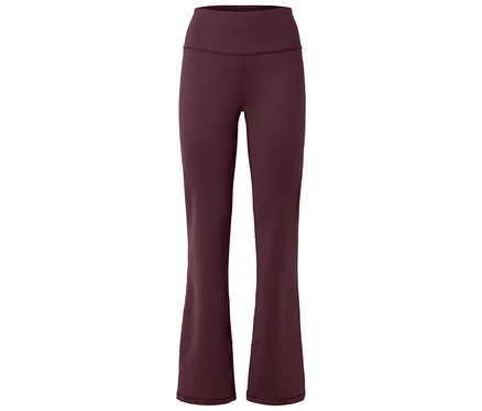 Dunkelrote, ausgestellte Leggings mit hohem Bund vor einem weißen Hintergrund.