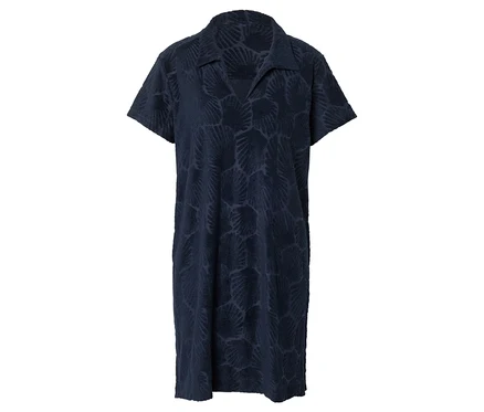 Dunkelblaues Frottee-Strandkleid mit kurzen Ärmeln, Kragen und V-Ausschnitt, verziert mit einem dezenten Muschelmuster.