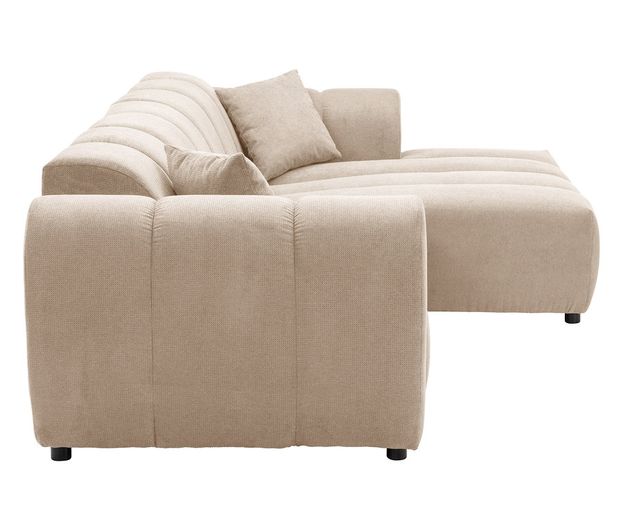 Beiges Sofa mit zwei Kissen und schwarzen Füßen.