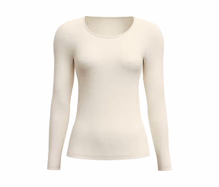 Cremefarbenes CALIDA »True Confidence« Langarm-Shirt mit Rundhalsausschnitt auf weißem Hintergrund.
