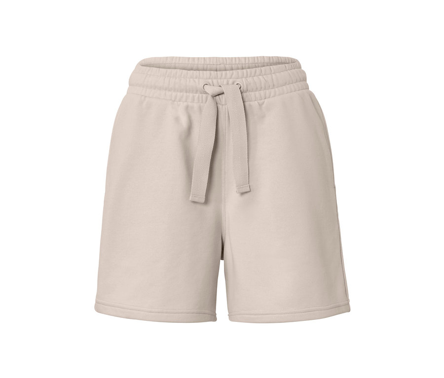 Cremefarbene Sport-Sweatshorts.