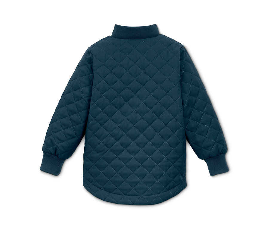 Detailansicht eines gesteppten, dunkelblauen Thermo-Sets aus recyceltem Material.