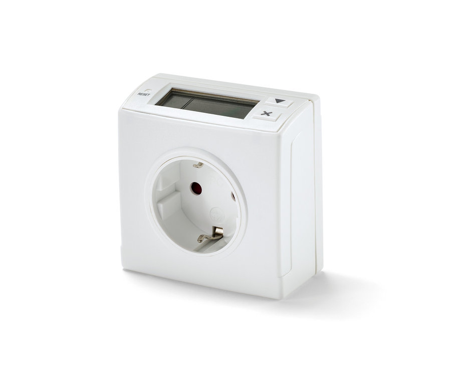 Ein weißes Energieverbrauchsmessgerät mit Display.