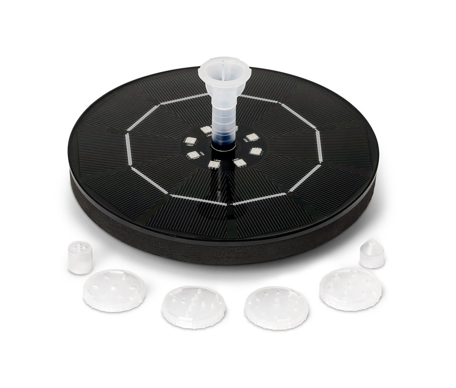 Schwimmender Solar-Springbrunnen mit Beleuchtung auf weißem Hintergrund.