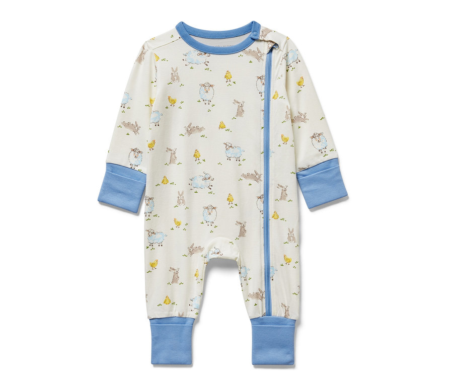 Baby-Pyjama mit Tiermotiven.
