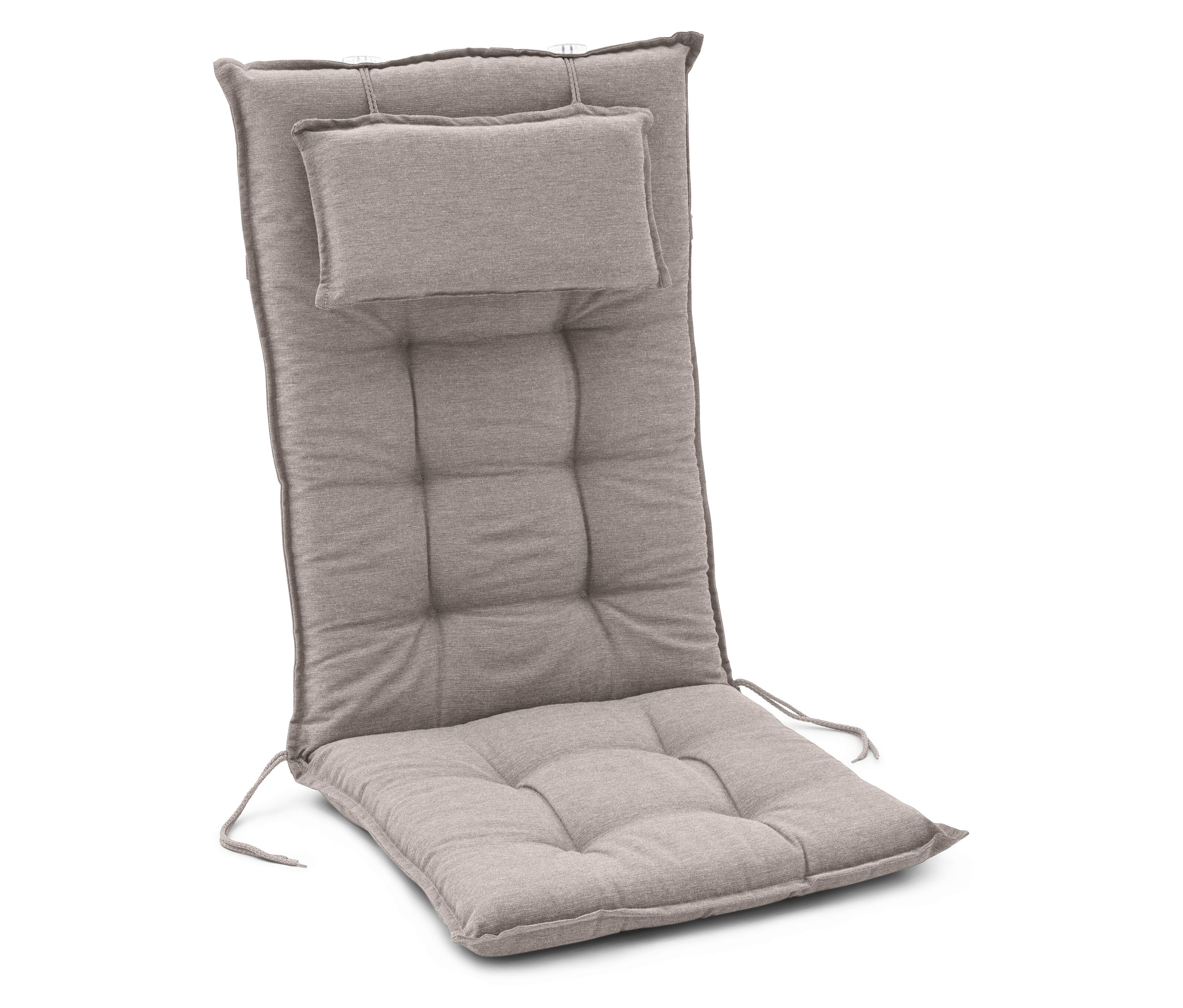 Ein einzelnes, gepolstertes, graues Gartenstuhlauflagekissen mit Kopfstütze liegt auf einem weißen Hintergrund.