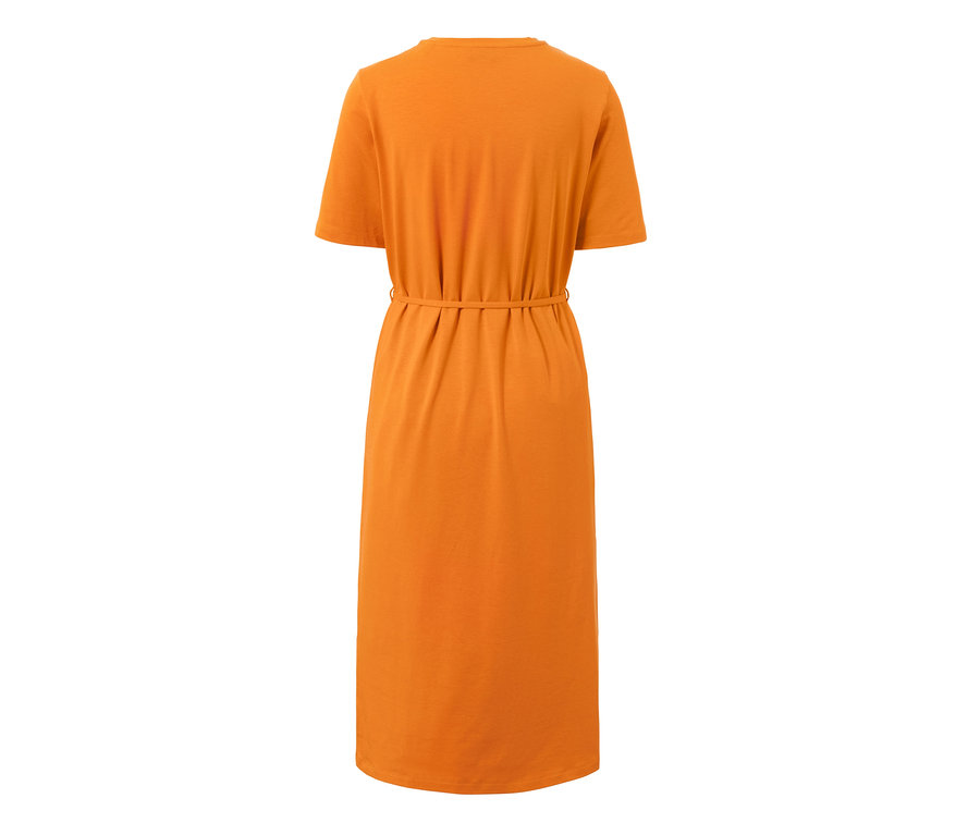 Rückansicht eines orangefarbenen Jerseykleids mit Taillengürtel.