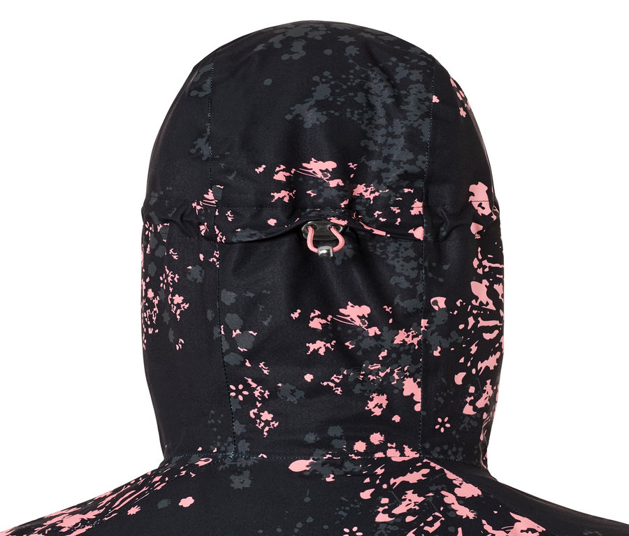 Rückansicht der Kapuze einer Halfzip-Skijacke mit schwarzem Hintergrund und rosa-grauem Blumenmuster.