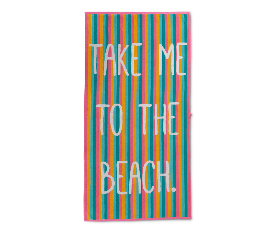 XL-Frottier-Badetuch mit dem Schriftzug TAKE ME TO THE BEACH. Das Badetuch hat bunte Streifen.