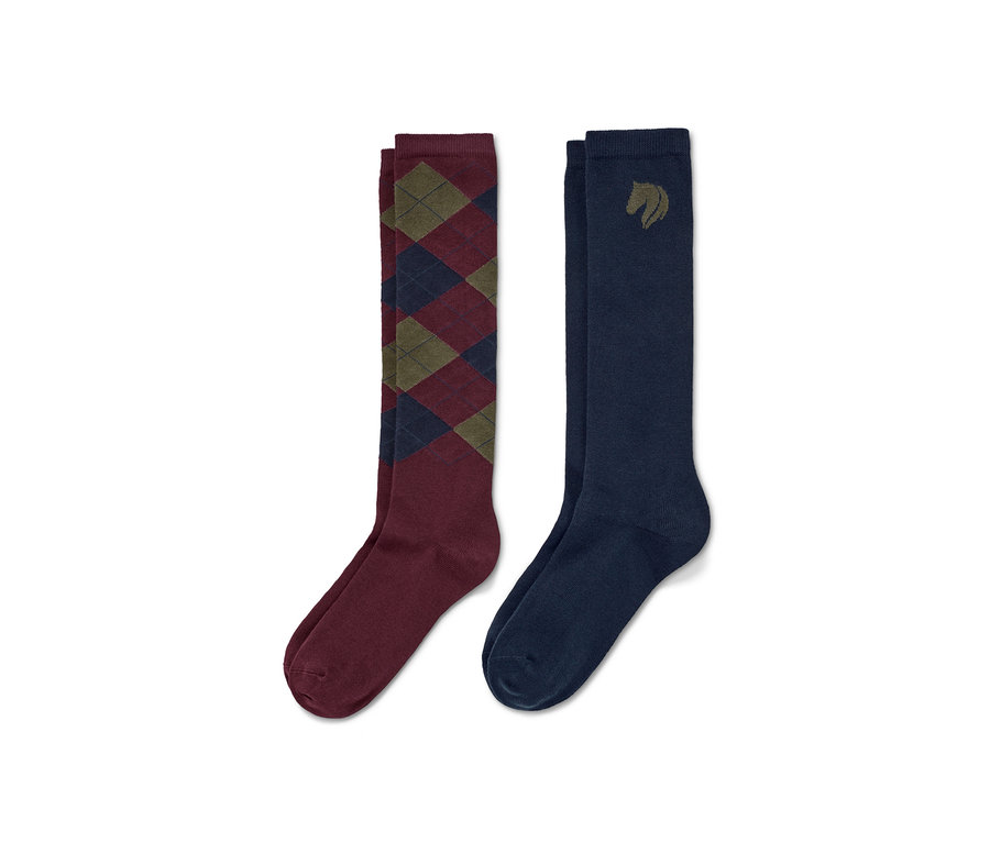 Zwei Paar blaue Kinder-Reit-Kniestrümpfe: Ein Paar ist bordeauxrot mit Rautenmuster, das andere dunkelblau mit Pferdemotiv.