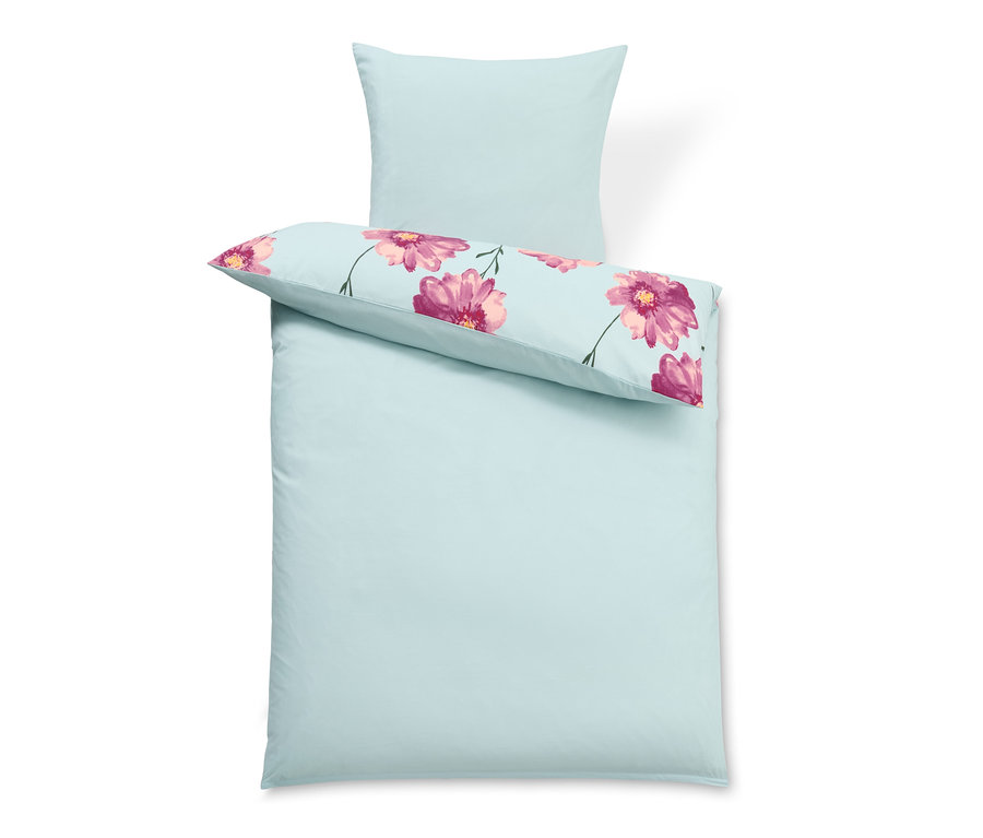 Hellblaue Premium-Baumwoll-Bettwäsche: Bettbezug und Kissenbezug mit rosa Blumenmuster.