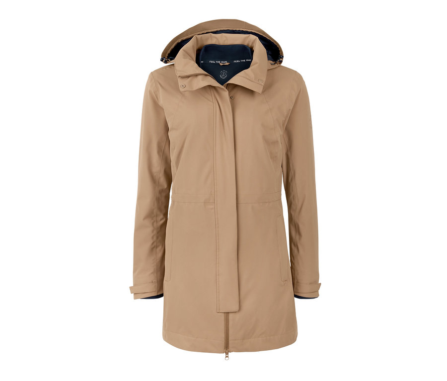 Beiger 3-in-1-Funktions-Outdoormantel.