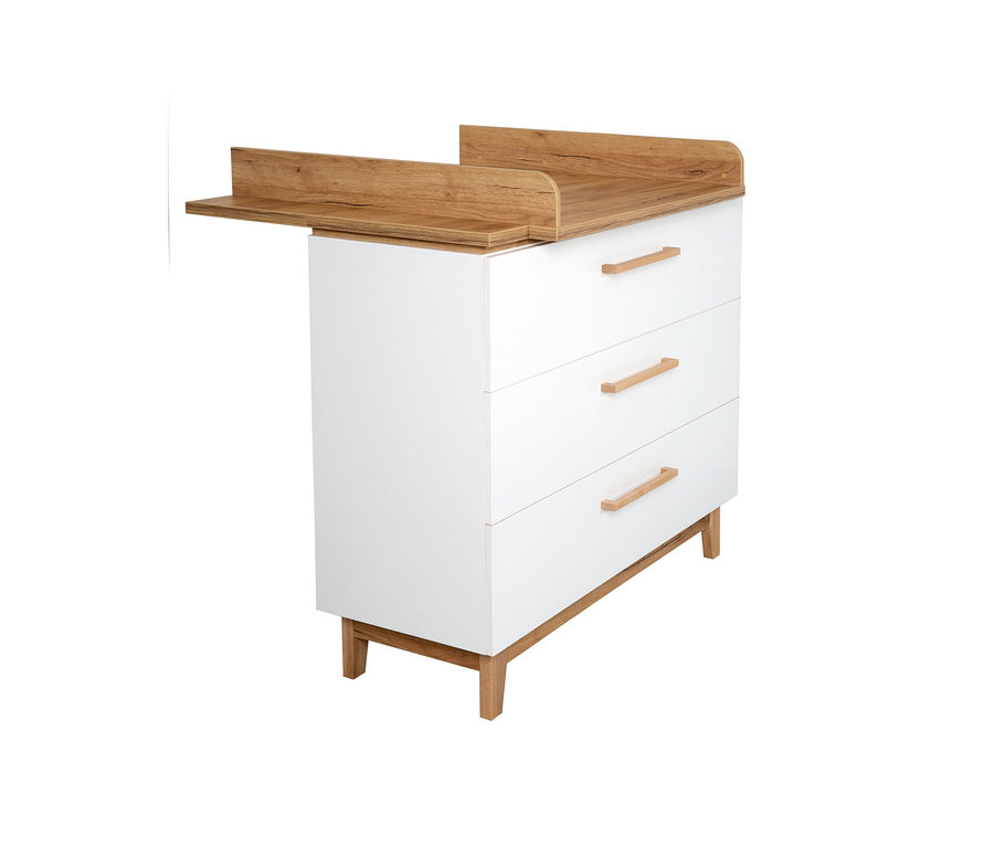 Detail der Wickelkommode aus dem roba »Finn« Kinderzimmerset mit Bett, Wickelkommode und 3-türigem Schrank.