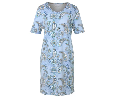 Ein hellblaues Kleid mit einem Muster aus Blumen und Paisleys.