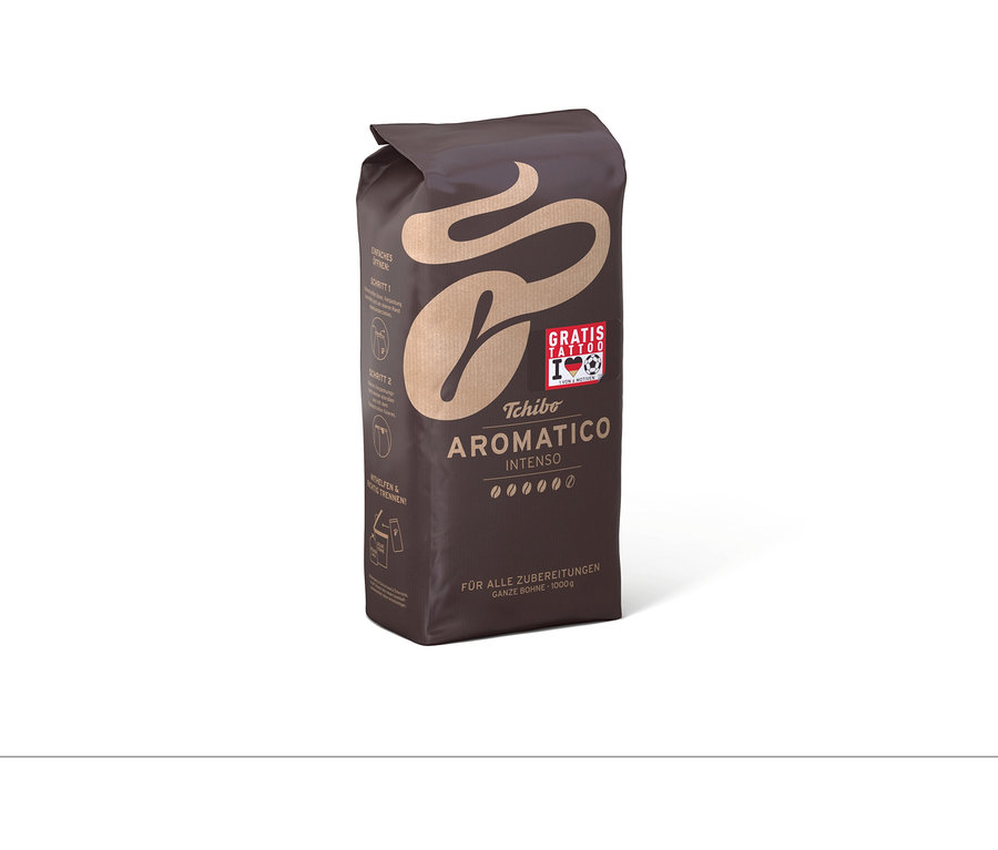 Dunkelbraune Packung Tchibo Aromatico Intenso ganze Kaffeebohnen, 1 kg, mit großem hellbraunem Logo und „GRATIS TATTOO“ Aufdruck.