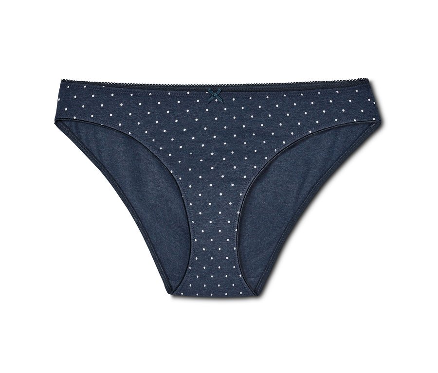 Detailaufnahme eines marineblauen Slips mit weißen Punkten, 5er-Pack