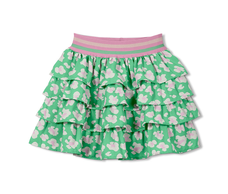 Ein gestufter Chiffonrock mit Blumenmuster.