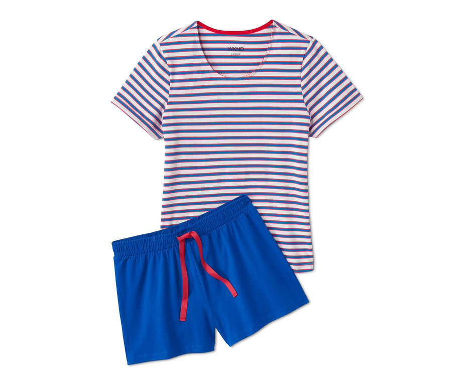 Ein Shorty-Pyjama mit einem blau-weiß gestreiften Oberteil und blauen Shorts.