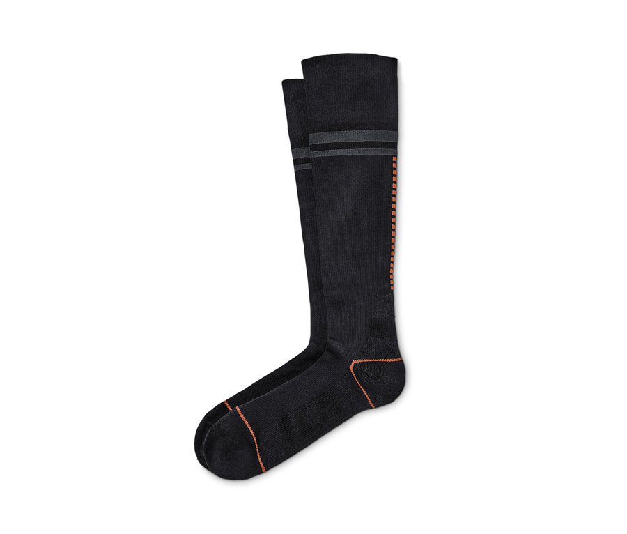 Ein Paar schwarze Sport-Kompressions-Strümpfe mit grauen Streifen und orangefarbenen Details.