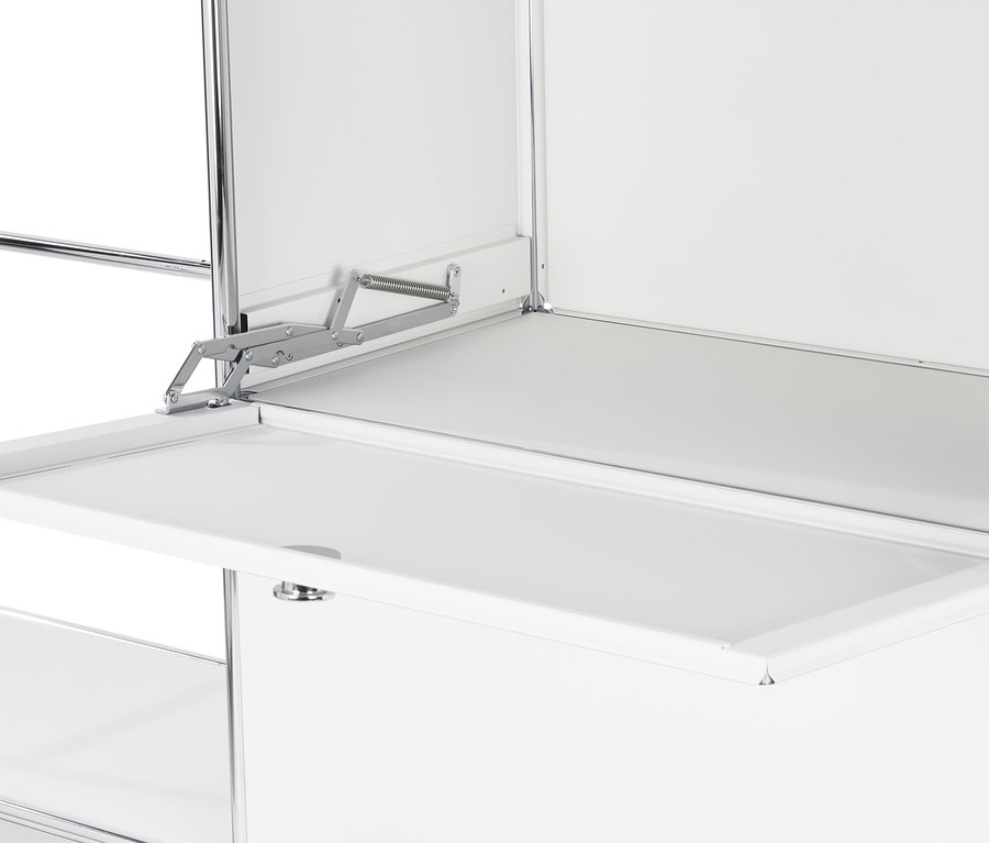 Detailansicht des Inneren einer Garderobe Metall »CN3« mit 2 Klappen und 2 Schubladen.